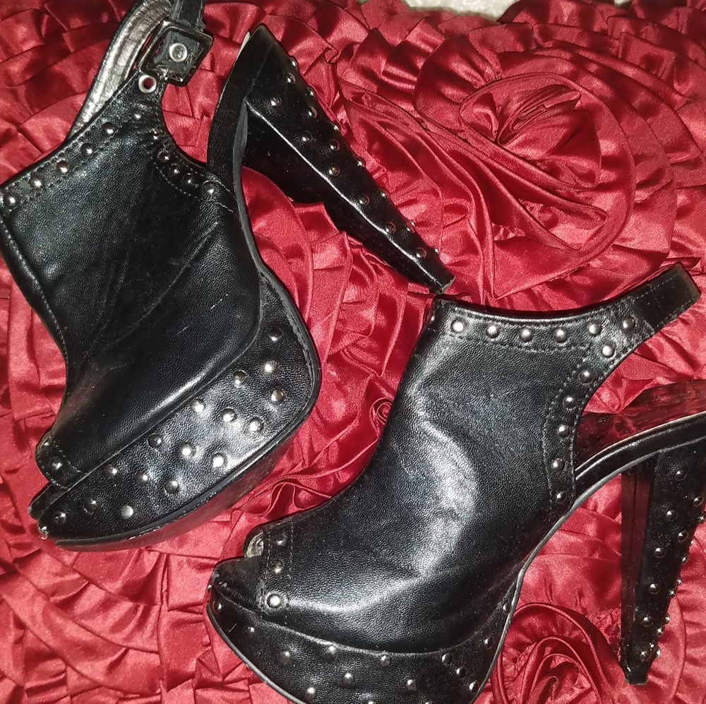 Rockin Black Leather Studded Platform Slingback